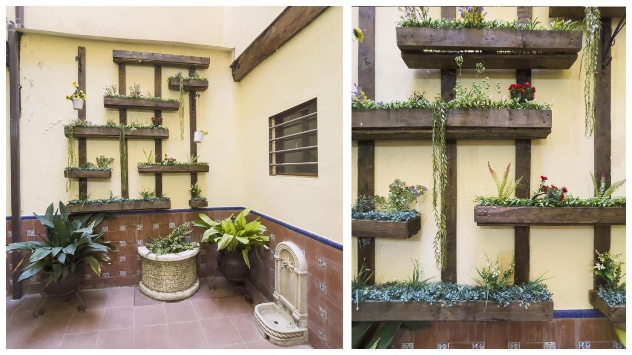 La Casa Purpura - Apartamentos Aloha توليدو المظهر الخارجي الصورة